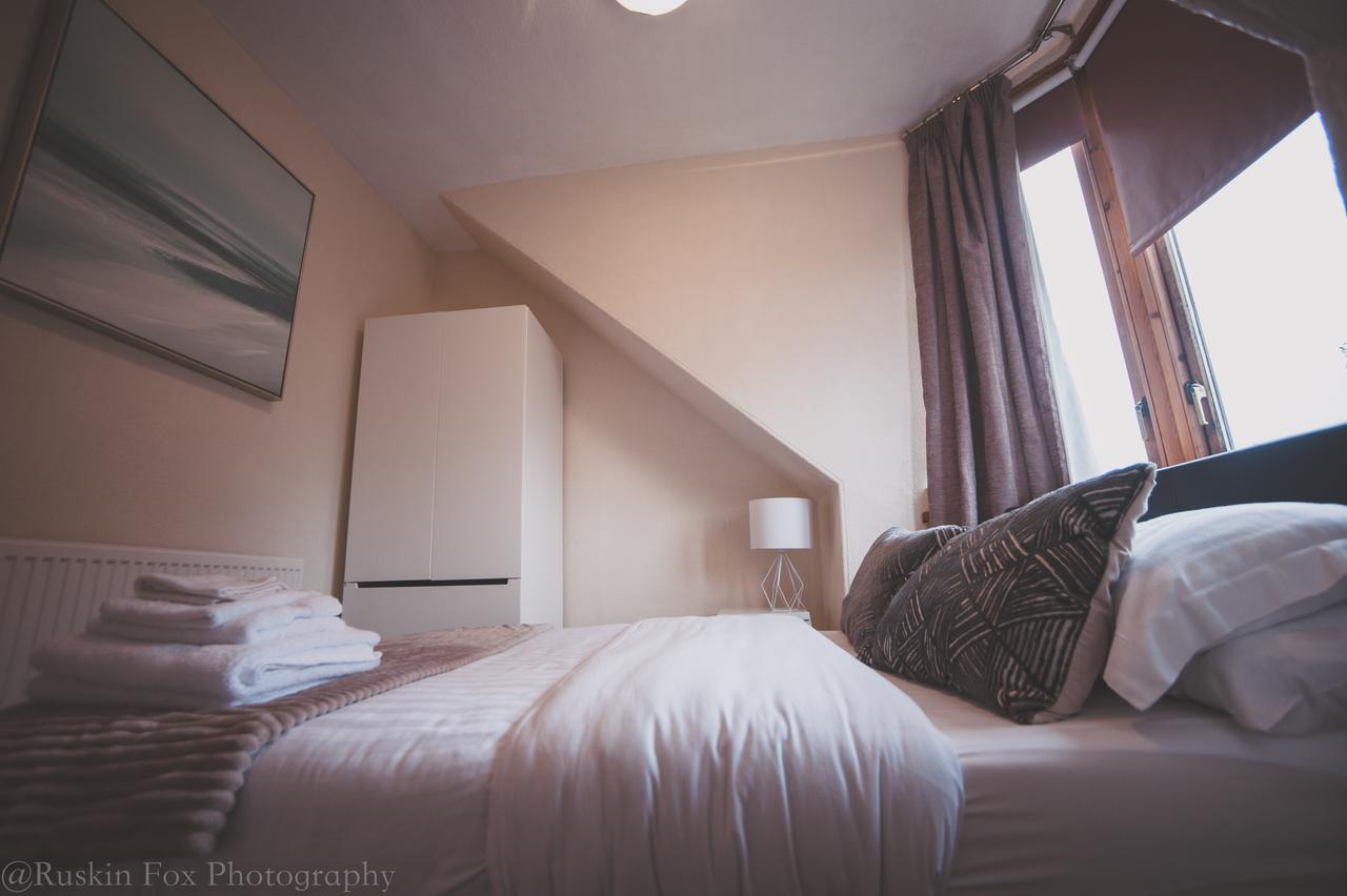 Bright & Airy Two Bed Set In Granite Apartman Aberdeen Kültér fotó
