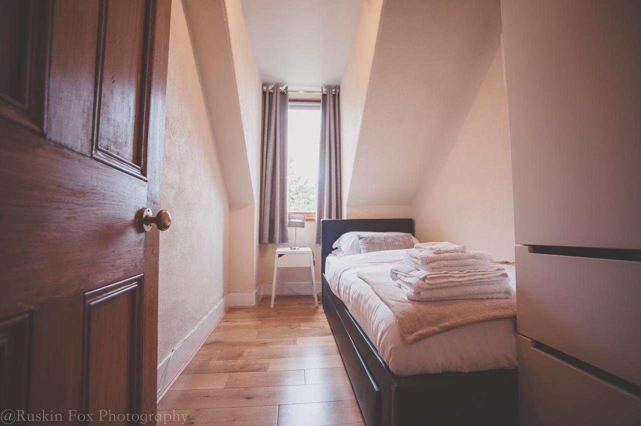 Bright & Airy Two Bed Set In Granite Apartman Aberdeen Kültér fotó